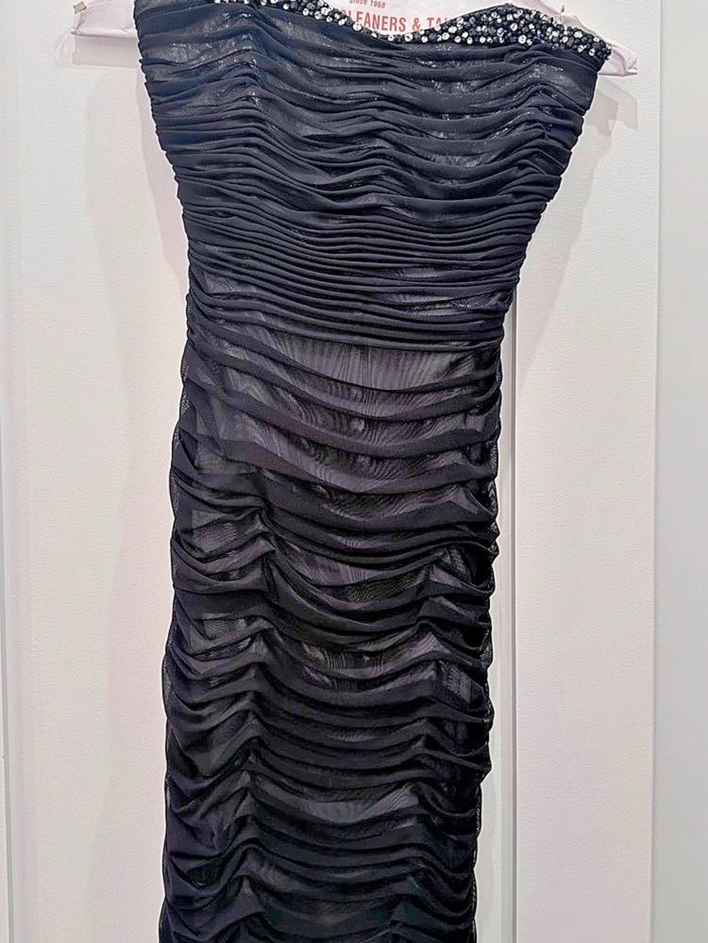 Badgley Mischka Collection Black Ruched Crystal Midi Dress Size 6